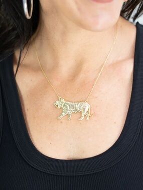 Sheila Fajl Roaring Necklace